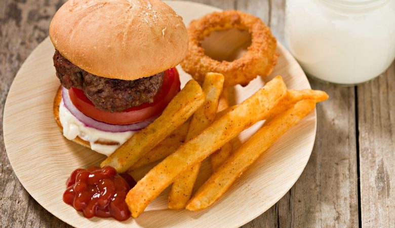 Confira 6 dicas de acompanhamentos para hamburguer