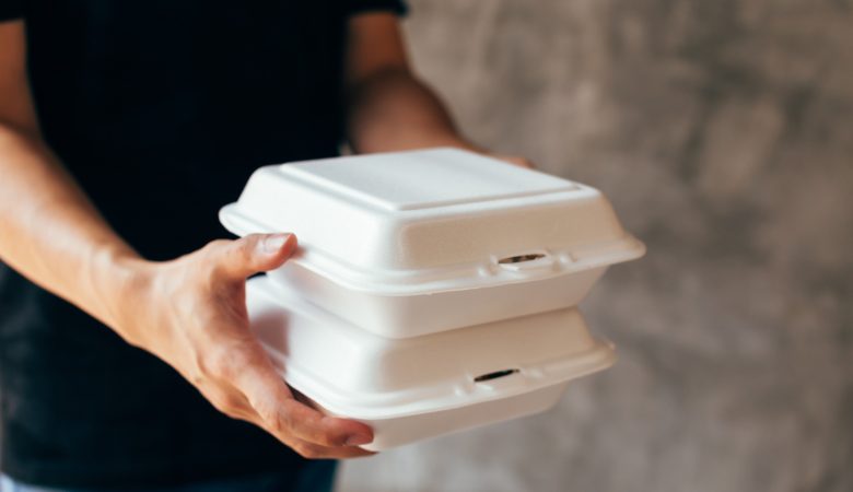 Embalagem de papel ou isopor qual e a melhor opcao para o delivery de alimentos