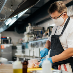 Boas praticas de higiene e seguranca alimentar na cozinha profissional